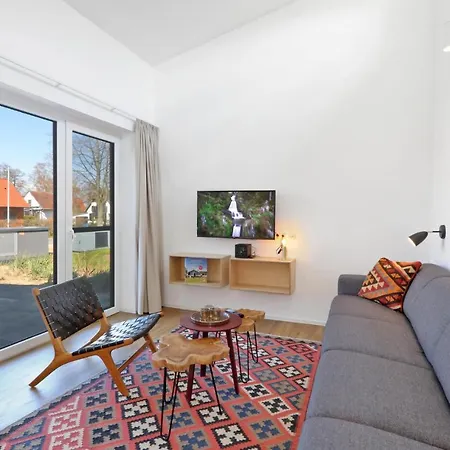 In Lembruch-dmmer With 2 Bedrooms, Wifi&indoor Swimming Pool * Lembruch
